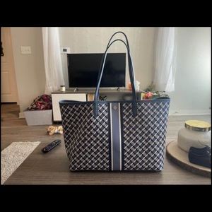 Tory Burch Tote!